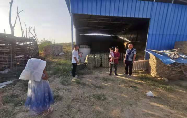 1629446944691029971.jpg 3.jpg