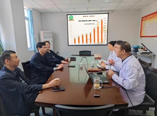 1712474439030056731.jpg 1712474439030056731.jpg